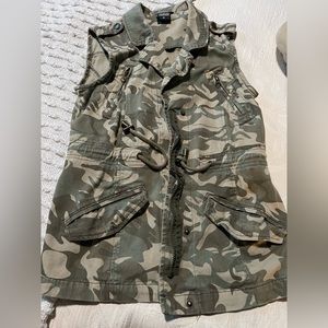 Camo vest